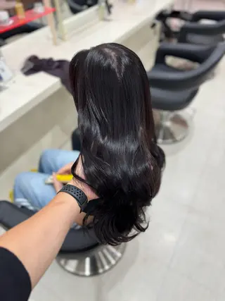 ロング カラー 縮毛矯正× ブルーブラック/池袋のヘアスタイル