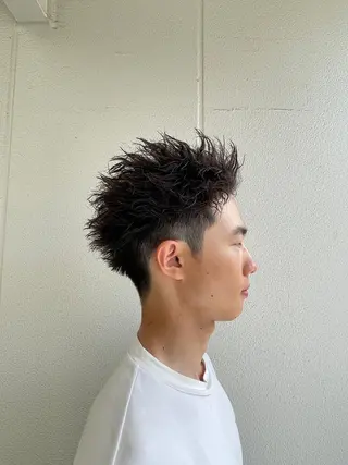 ショート パーマ ヘアアレンジ メンズ 艶カラー✨縮毛矯正✨ 翁長孝輔のヘアスタイル