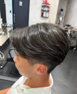 ミディアム パーマ メンズ 清水 悠羽のヘアスタイル