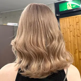ミディアム カラー Runa/心斎橋 /ハイトーンのヘアスタイル