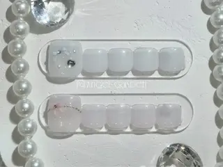 ネイル めぐ 💫ワンホンネイルのネイルデザイン