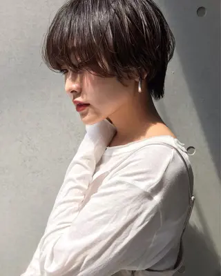 ショート レイヤー/大人ボブ| ワタナベ リョウカのヘアスタイル