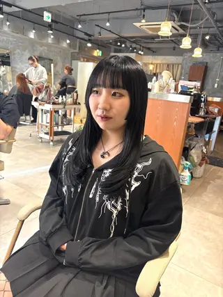 セミロング 相宮 優羽のヘアスタイル