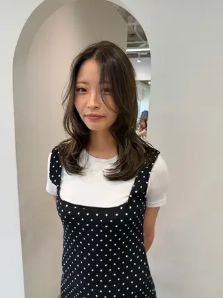 ミディアム カラー 𝘚𝘶𝘻𝘶 𓂃𓈒𓏸のヘアスタイル