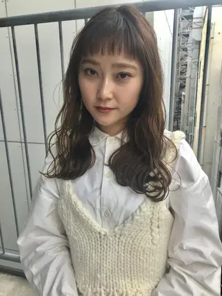 セミロング カラー 🌷小野田 睦🌷のヘアスタイル
