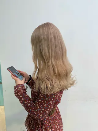 セミロング ケアブリーチ🌟 ♢WATARU♢のヘアスタイル