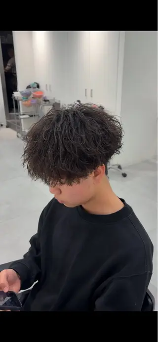 ショート パーマ メンズ 小山内 陸のヘアスタイル