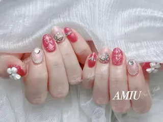 ネイル 🦋 Queenieのネイルデザイン