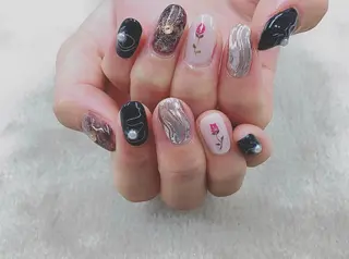 ネイル パラあり！フィルイン 美フォルムのネイルデザイン