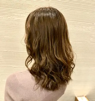 セミロング カラー VIE.ORNER 浦安店 三上真弥のヘアスタイル