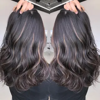 セミロング カラー ブリーチ 透明感HIDEのヘアスタイル