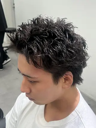 ショート パーマ スパイキーショート 長谷野真吾のヘアスタイル