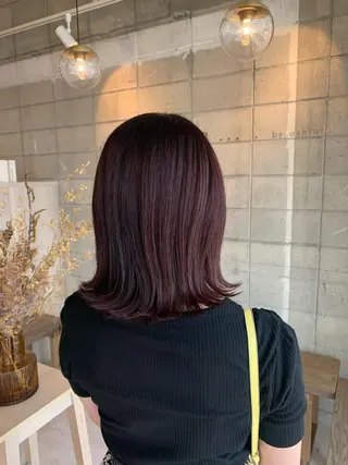 ミディアム カラー 眞名子 瑞紀のヘアスタイル