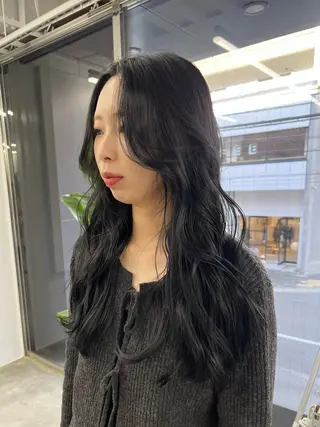 ロング 酒井 美里のヘアスタイル