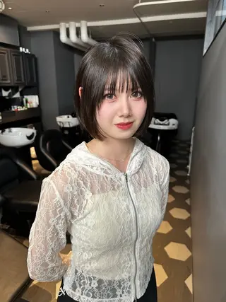 ショート レイヤーカット 瑠輝のヘアスタイル
