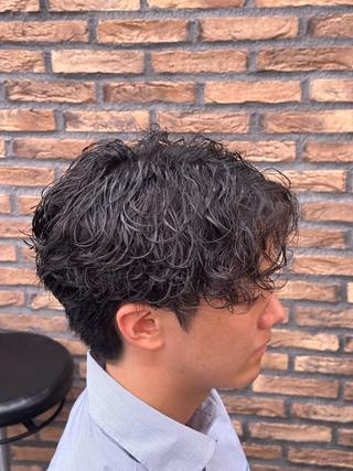 パーマ メンズ 【メンズ特化】海外風 スパイキー/トムのヘアスタイル