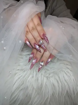 ネイル Queen Nail 柏店　クイーンネイルのネイルデザイン