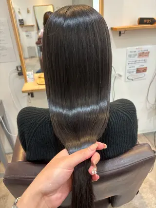 ロング カラー RISE SWELL 江坂momoneのヘアスタイル