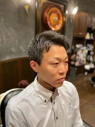 ミディアム 代表 武田晃英のヘアスタイル