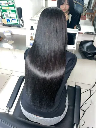 ロング 髪質改善 💠 韓国風うる艶/シオリのヘアスタイル