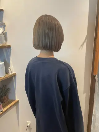 ショート カラー 山本 愛永のヘアスタイル