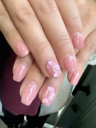 ネイル LAVISH 大和店 emi･:*+のネイルデザイン