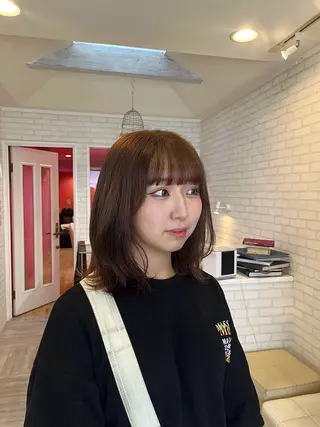カラー 阿部 うららのヘアスタイル
