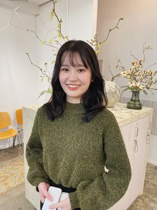 セミロング スギヤマ ショウゴのヘアスタイル