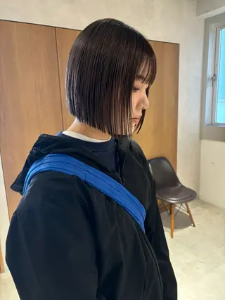 ショート mei|顔まわり ×透明感カラーのヘアスタイル