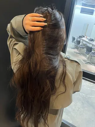 ロング koikiナチュラル オリーブカラー🦙のヘアスタイル