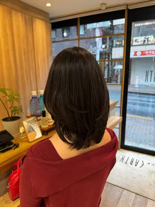 ミディアム ナチュラルうる艶 カラーミル🌙のヘアスタイル