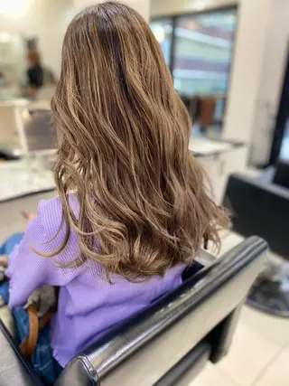 ロング カラー レイヤーカット 赤み消し　店長/大和のヘアスタイル