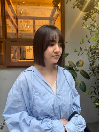 ショート カラー ENIF 大島 芽生のヘアスタイル