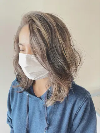 ミディアム カラー パーマ 小酒井 智洋のヘアスタイル