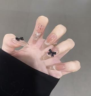 ネイル エリ🫧 nail池袋東口のネイルデザイン