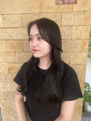セミロング 宇賀 芹加のヘアスタイル