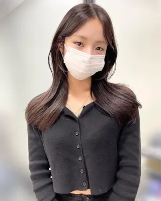 セミロング 韓国レイヤーカット 髪質改善▫️水野有真のヘアスタイル