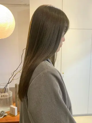 ロング カラー 落合希 Olivebeigeのヘアスタイル