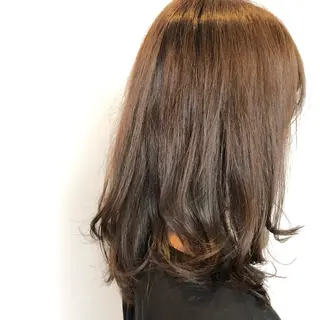 セミロング ZAZA ASAMIのヘアスタイル