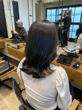 セミロング 新宿/顔周りカット +レイヤー=しずく♩のヘアスタイル