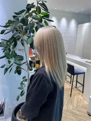 カラー 🤍 momoka🤍のヘアスタイル