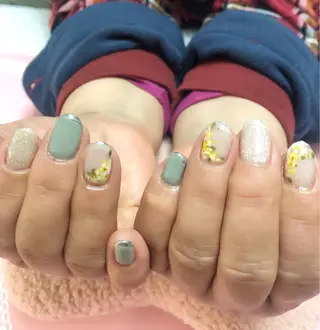 ネイル ＧＬAD グラットのネイルデザイン