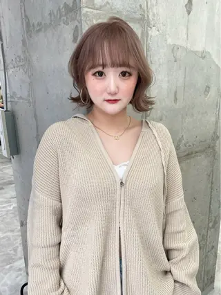 ミディアム ブリーチ/ベージュ 💕/momoaのヘアスタイル