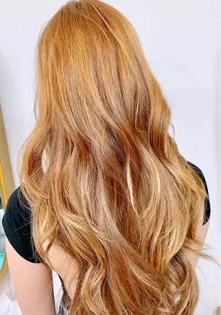 ロング カラー 🌈ハク ユヒのヘアスタイル