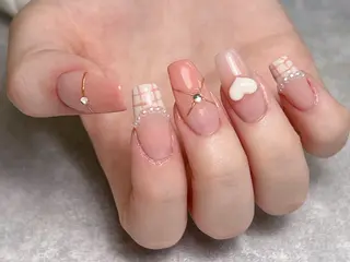 ネイル lucky nail 歌舞伎町のネイルデザイン