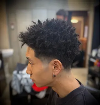 ショート パーマ メンズ 坂本 虹昂のヘアスタイル