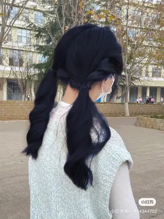 ロング カラー ラベンダー💜 グレージュ🩶のヘアスタイル