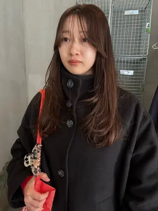セミロング マツイ モモノのヘアスタイル