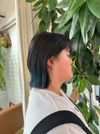 カラー 福井 咲羅のヘアスタイル