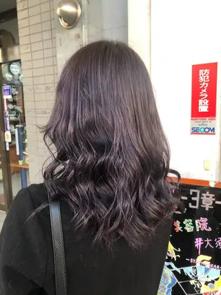 セミロング ゆぴ☾/推しカラー /ハイトーンのヘアスタイル